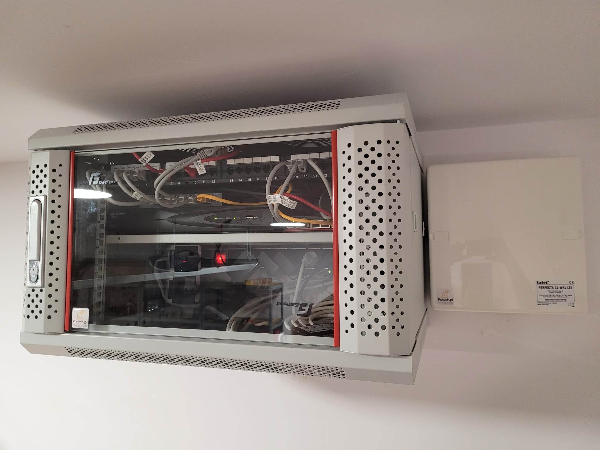 szafa rack